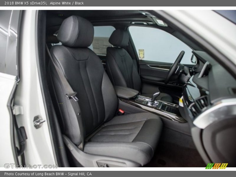 Alpine White / Black 2018 BMW X5 sDrive35i