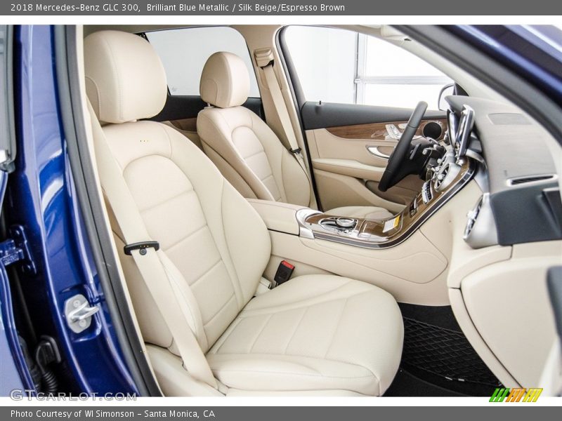Brilliant Blue Metallic / Silk Beige/Espresso Brown 2018 Mercedes-Benz GLC 300