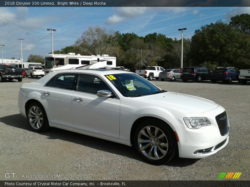 Bright White / Deep Mocha 2018 Chrysler 300 Limited