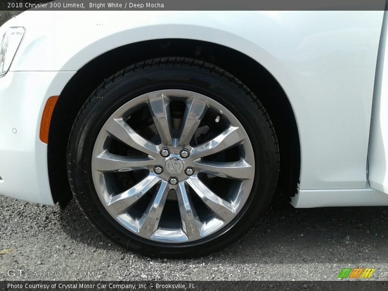 Bright White / Deep Mocha 2018 Chrysler 300 Limited