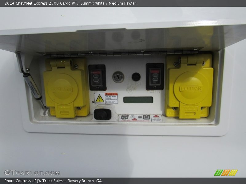 Summit White / Medium Pewter 2014 Chevrolet Express 2500 Cargo WT