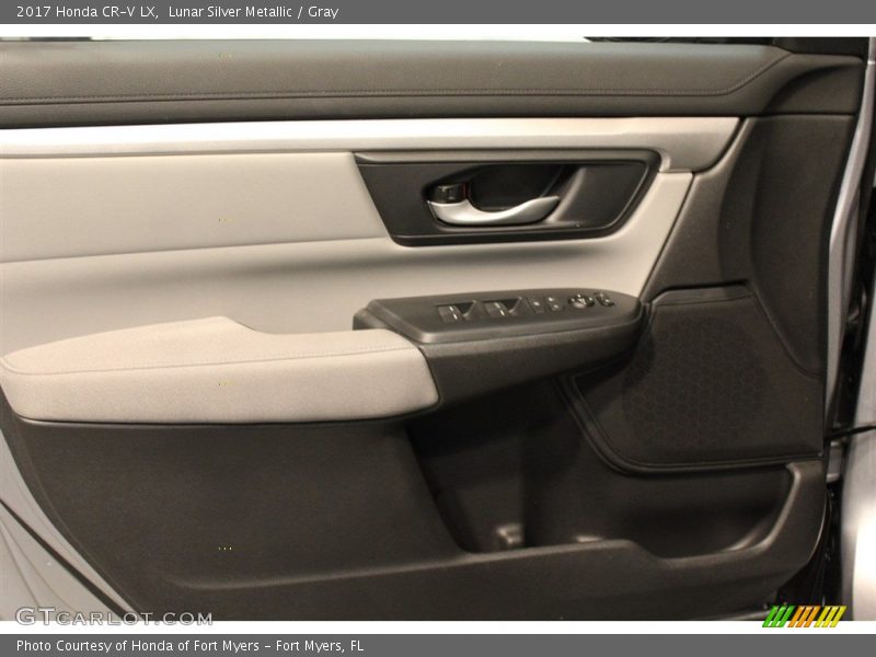 Lunar Silver Metallic / Gray 2017 Honda CR-V LX