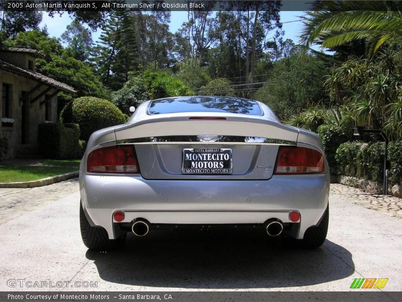AM Titanium Silver / Obsidian Black 2005 Aston Martin Vanquish S