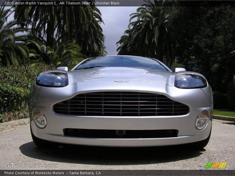 AM Titanium Silver / Obsidian Black 2005 Aston Martin Vanquish S