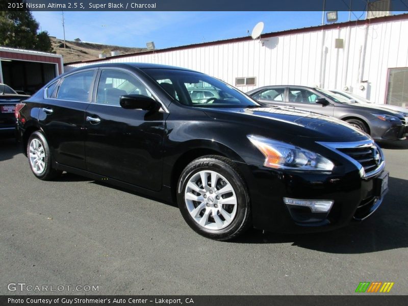 Super Black / Charcoal 2015 Nissan Altima 2.5 S
