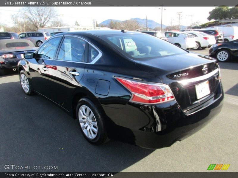 Super Black / Charcoal 2015 Nissan Altima 2.5 S