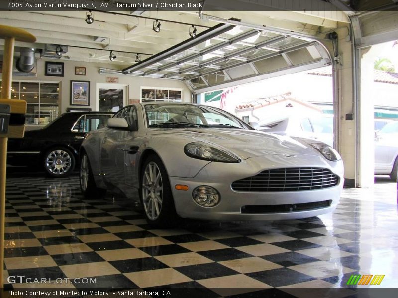 AM Titanium Silver / Obsidian Black 2005 Aston Martin Vanquish S