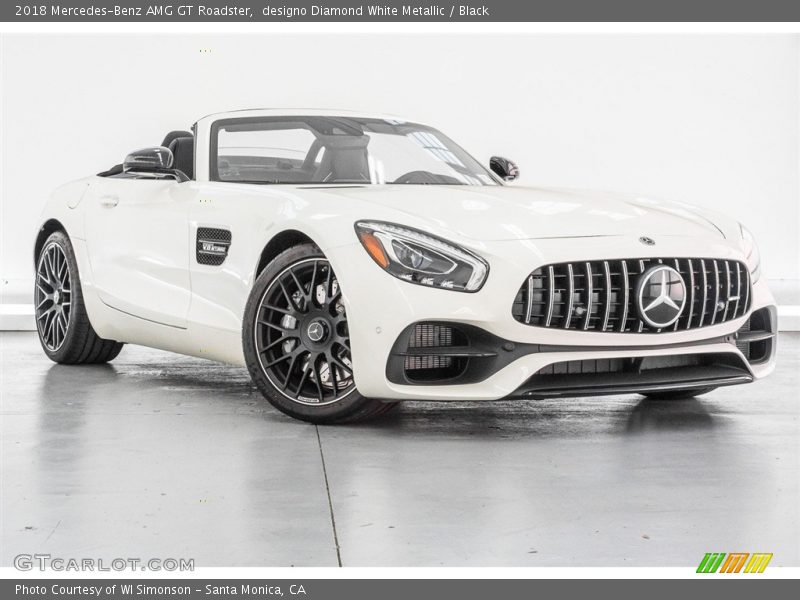 Front 3/4 View of 2018 AMG GT Roadster