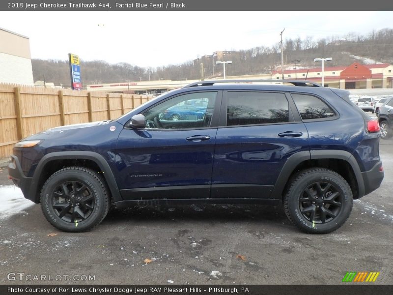  2018 Cherokee Trailhawk 4x4 Patriot Blue Pearl