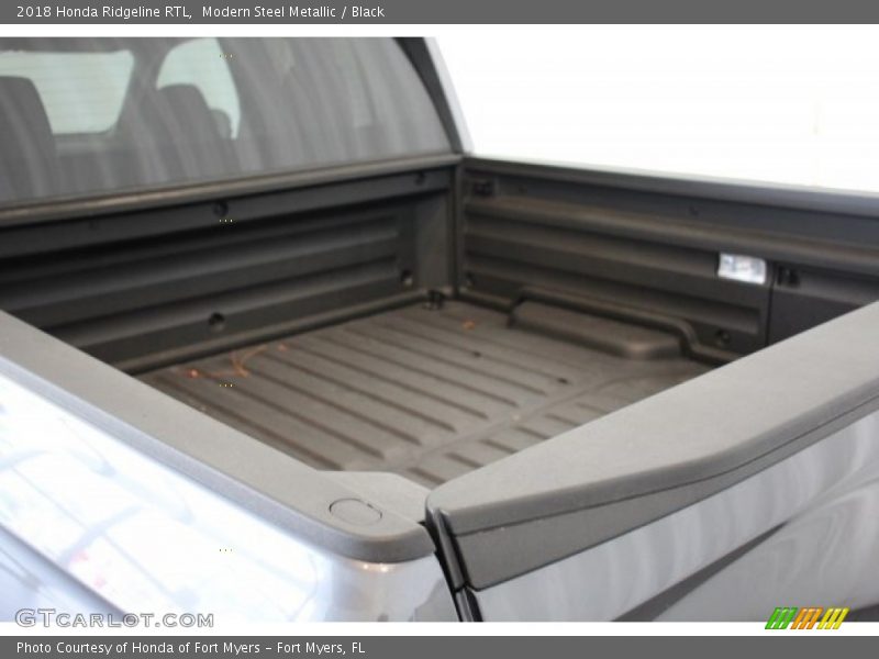 Modern Steel Metallic / Black 2018 Honda Ridgeline RTL