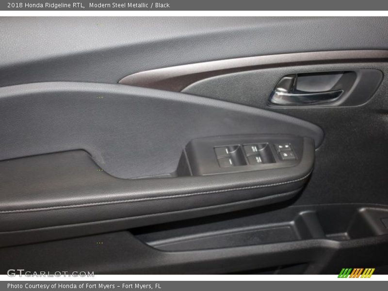 Modern Steel Metallic / Black 2018 Honda Ridgeline RTL