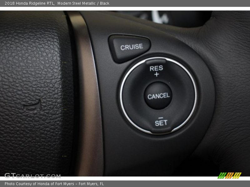 Modern Steel Metallic / Black 2018 Honda Ridgeline RTL