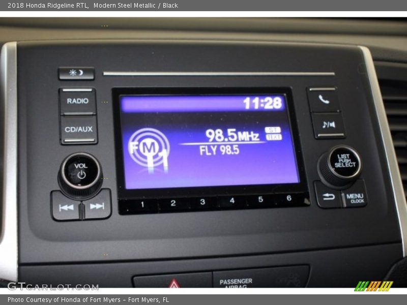 Modern Steel Metallic / Black 2018 Honda Ridgeline RTL