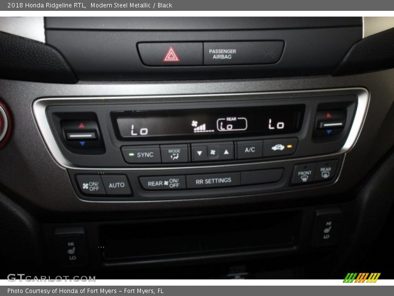 Modern Steel Metallic / Black 2018 Honda Ridgeline RTL