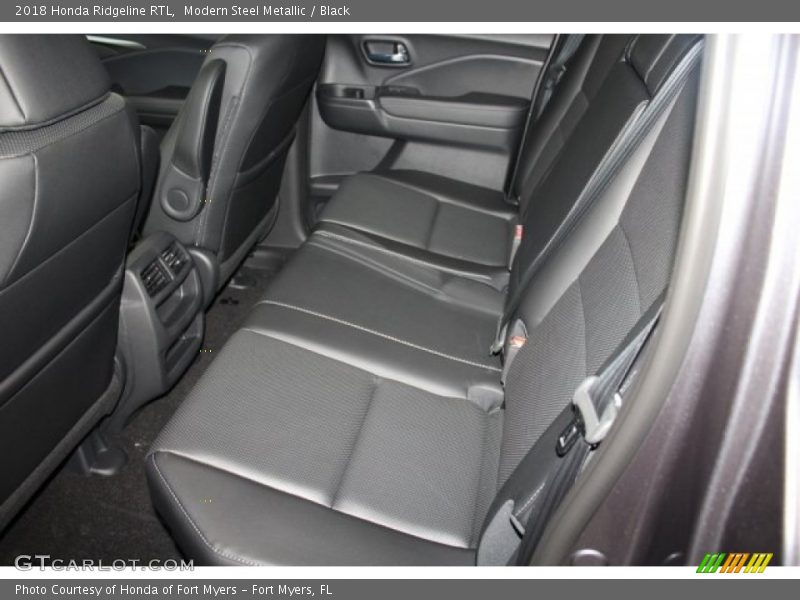 Modern Steel Metallic / Black 2018 Honda Ridgeline RTL