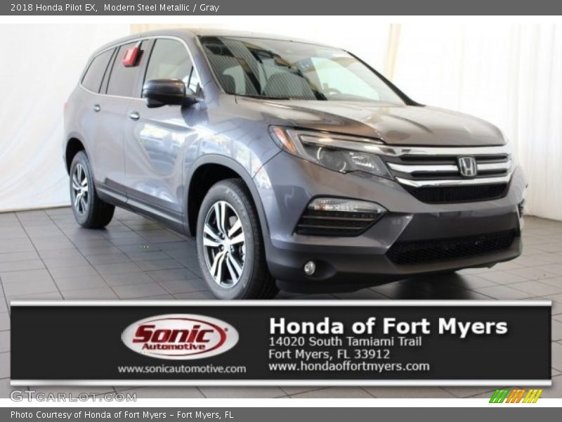 Modern Steel Metallic / Gray 2018 Honda Pilot EX