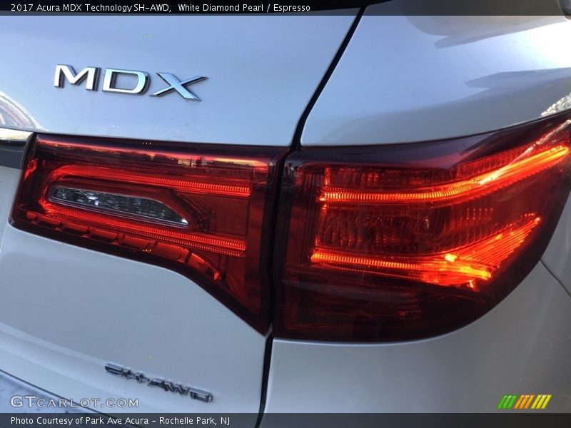 White Diamond Pearl / Espresso 2017 Acura MDX Technology SH-AWD