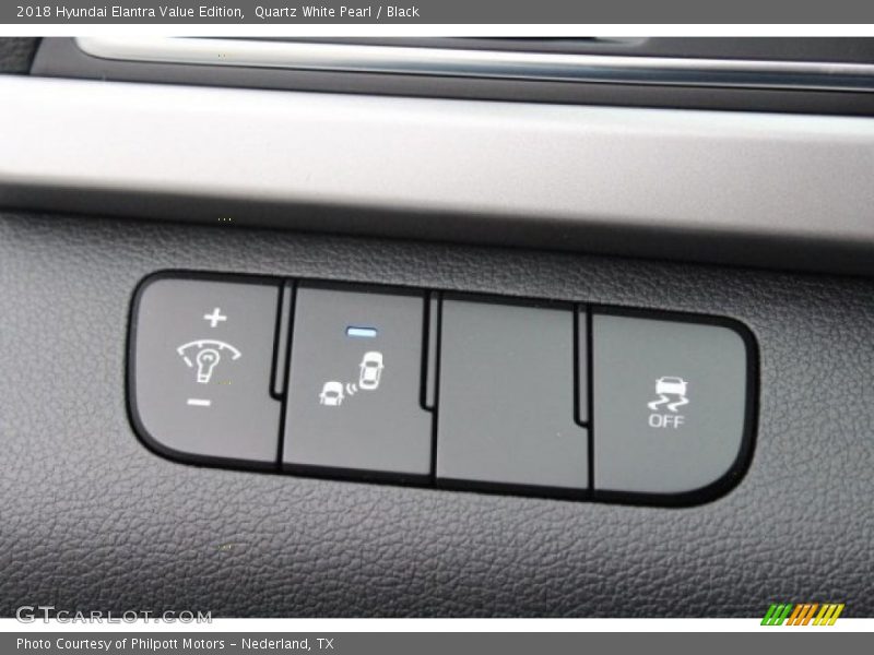 Quartz White Pearl / Black 2018 Hyundai Elantra Value Edition