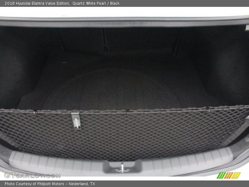 Quartz White Pearl / Black 2018 Hyundai Elantra Value Edition