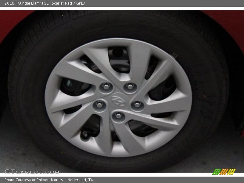 Scarlet Red / Gray 2018 Hyundai Elantra SE