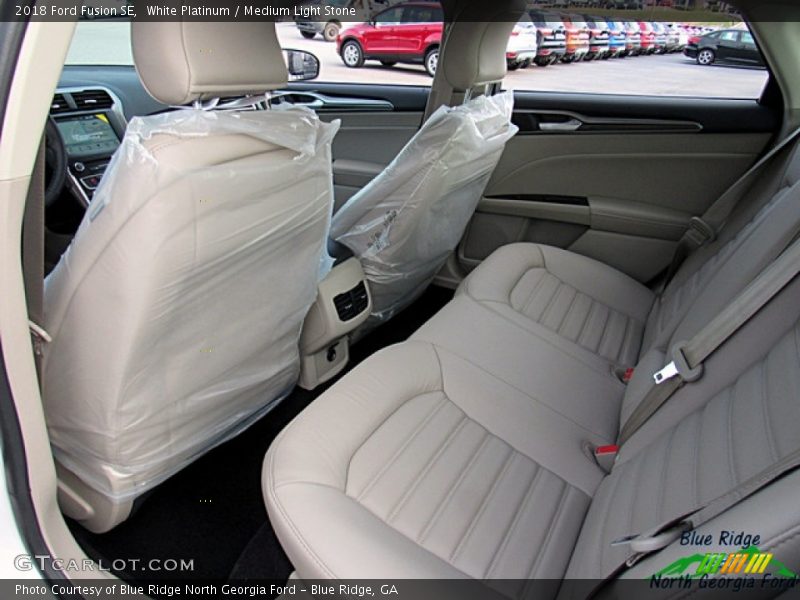 White Platinum / Medium Light Stone 2018 Ford Fusion SE