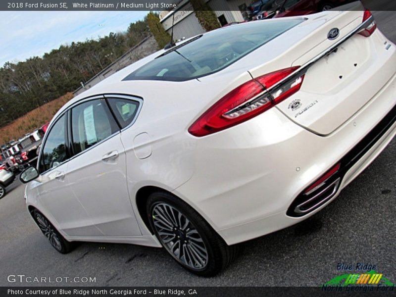 White Platinum / Medium Light Stone 2018 Ford Fusion SE