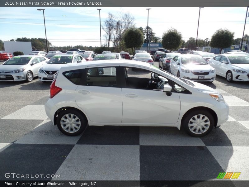 Fresh Powder / Charcoal 2016 Nissan Versa Note SV