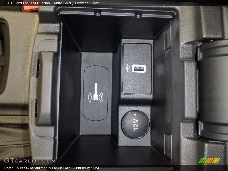 White Gold / Charcoal Black 2018 Ford Focus SEL Sedan