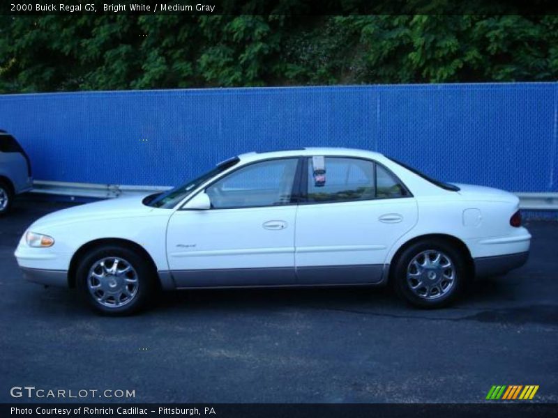 Bright White / Medium Gray 2000 Buick Regal GS