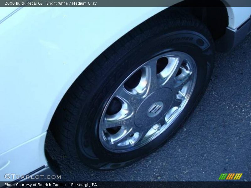 Bright White / Medium Gray 2000 Buick Regal GS