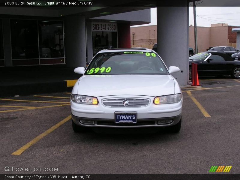 Bright White / Medium Gray 2000 Buick Regal GS