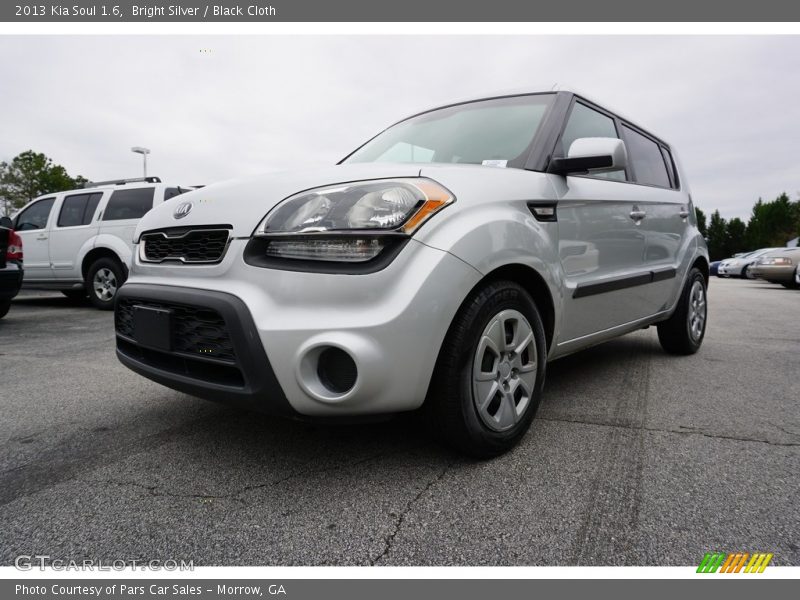 Bright Silver / Black Cloth 2013 Kia Soul 1.6