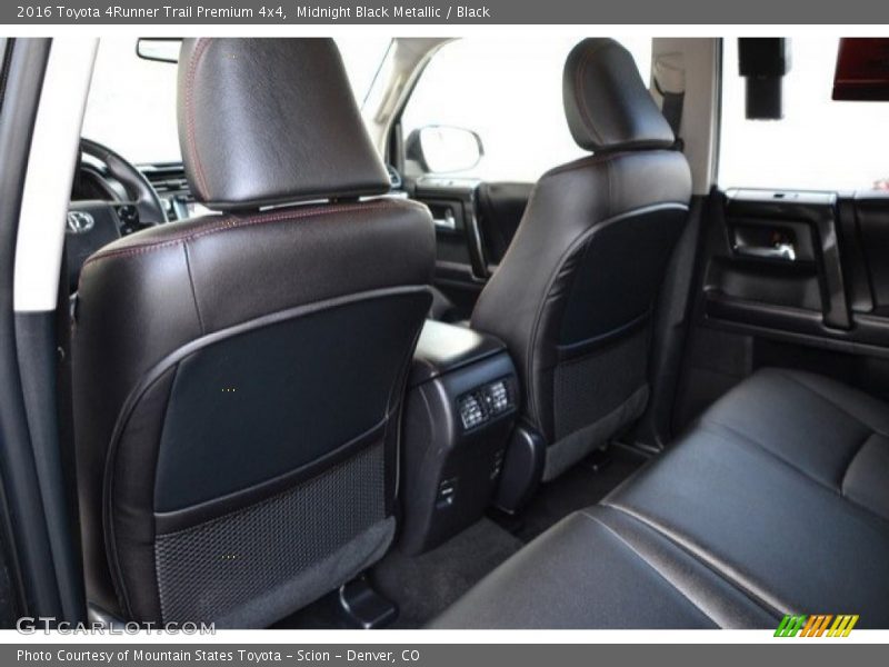 Midnight Black Metallic / Black 2016 Toyota 4Runner Trail Premium 4x4