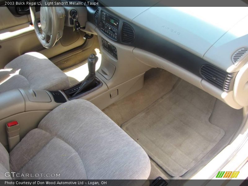 Light Sandrift Metallic / Taupe 2003 Buick Regal LS