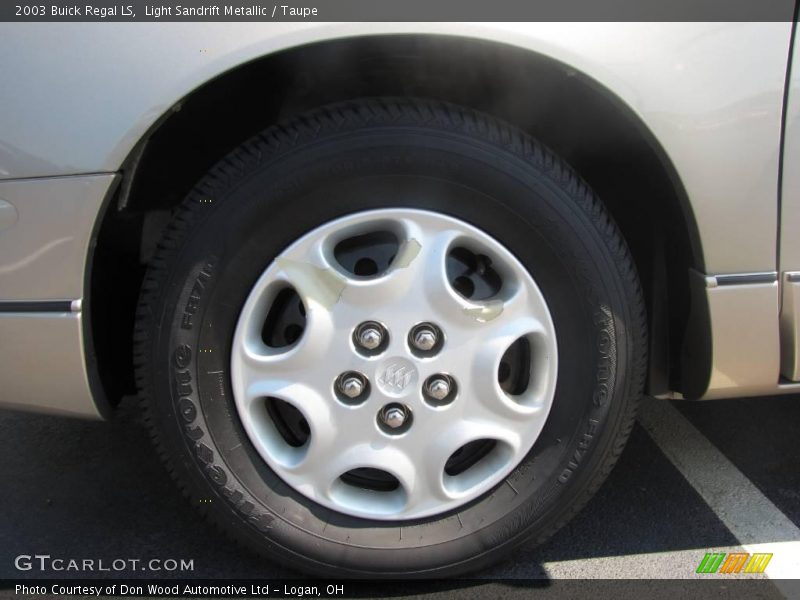 Light Sandrift Metallic / Taupe 2003 Buick Regal LS