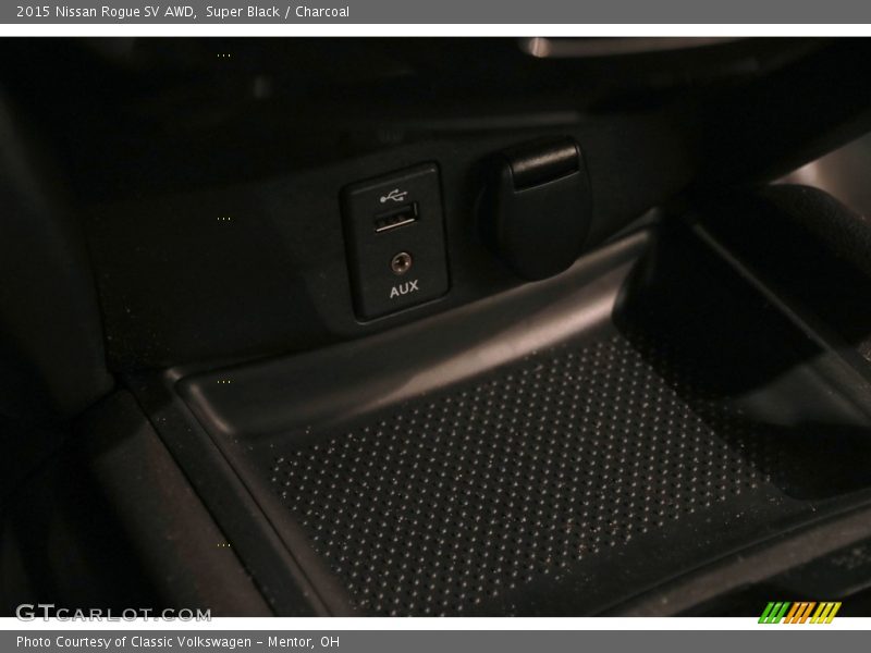 Super Black / Charcoal 2015 Nissan Rogue SV AWD