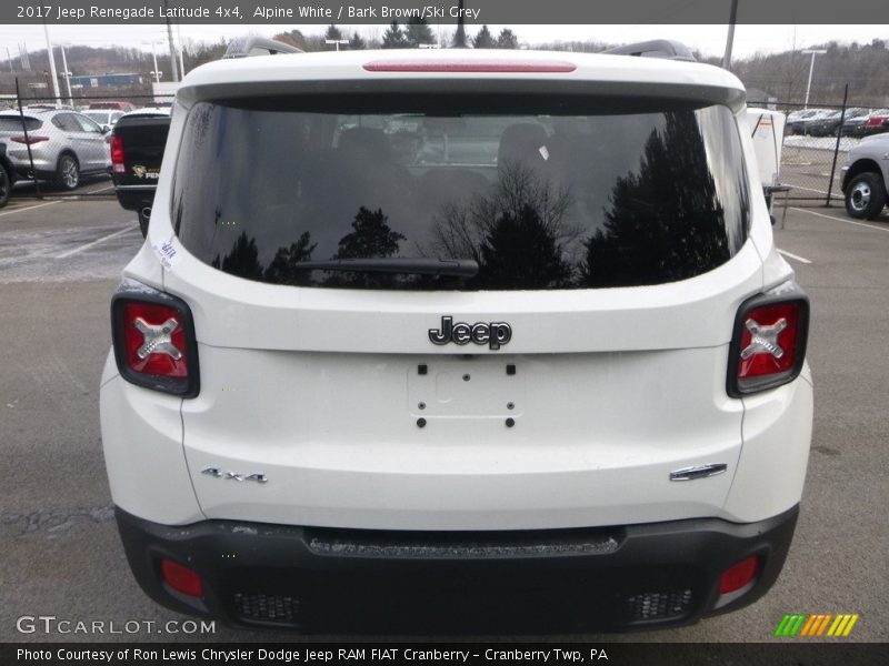 Alpine White / Bark Brown/Ski Grey 2017 Jeep Renegade Latitude 4x4