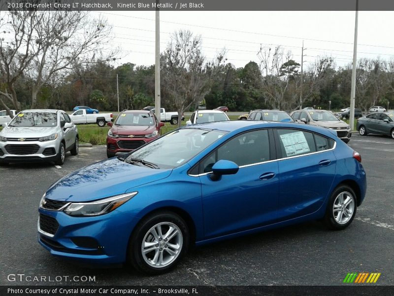 Kinetic Blue Metallic / Jet Black 2018 Chevrolet Cruze LT Hatchback