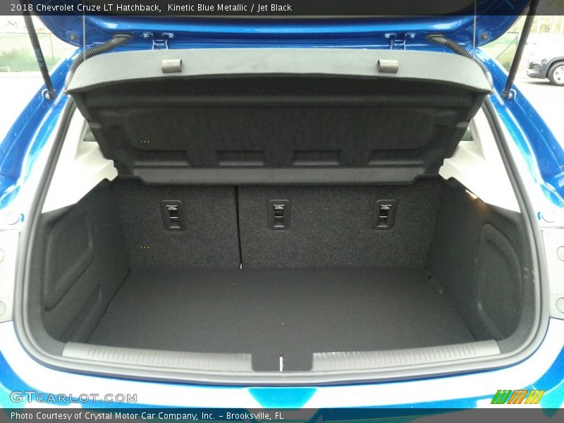 Kinetic Blue Metallic / Jet Black 2018 Chevrolet Cruze LT Hatchback