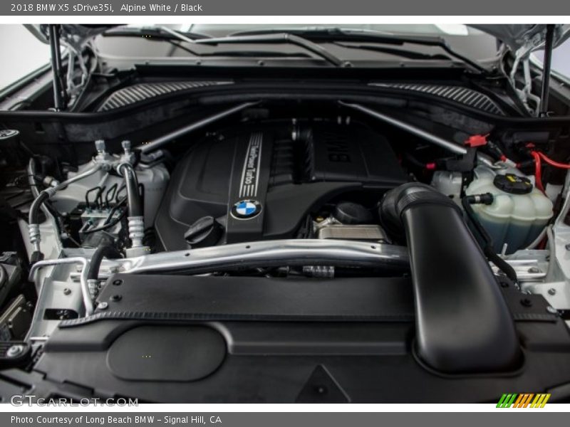 Alpine White / Black 2018 BMW X5 sDrive35i