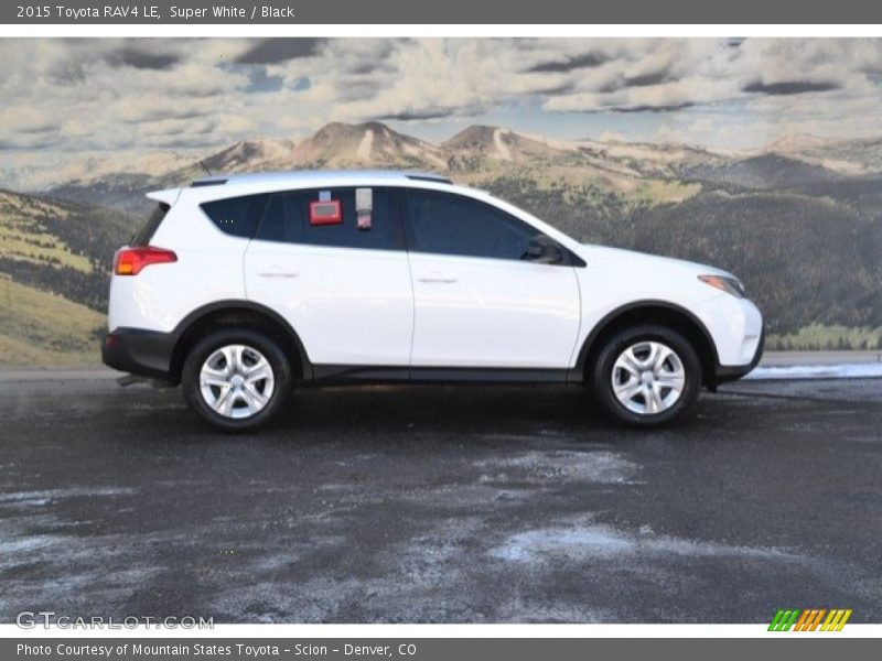 Super White / Black 2015 Toyota RAV4 LE