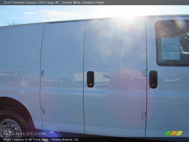 Summit White / Medium Pewter 2014 Chevrolet Express 2500 Cargo WT