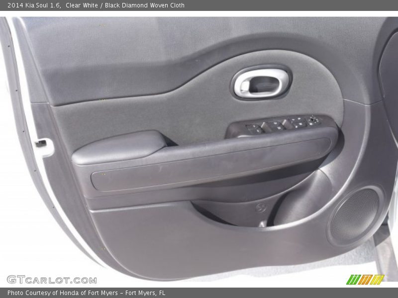 Clear White / Black Diamond Woven Cloth 2014 Kia Soul 1.6