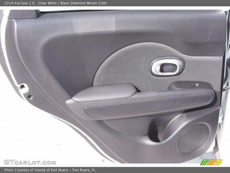 Clear White / Black Diamond Woven Cloth 2014 Kia Soul 1.6
