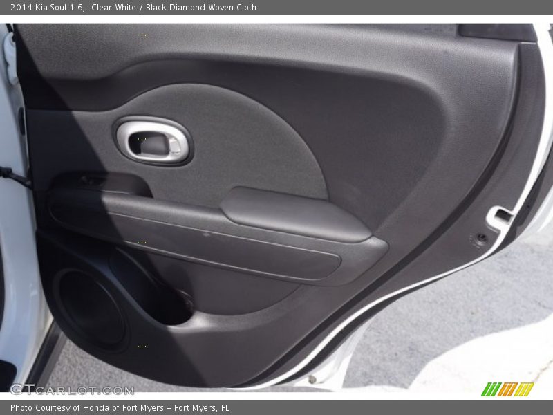 Clear White / Black Diamond Woven Cloth 2014 Kia Soul 1.6