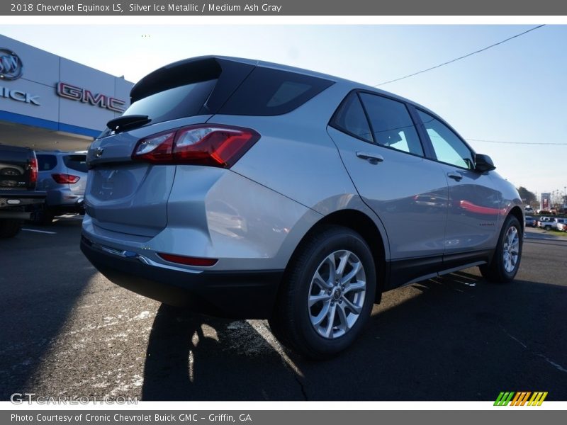 Silver Ice Metallic / Medium Ash Gray 2018 Chevrolet Equinox LS