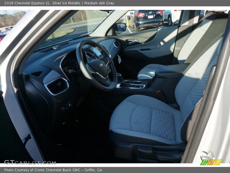 Silver Ice Metallic / Medium Ash Gray 2018 Chevrolet Equinox LS