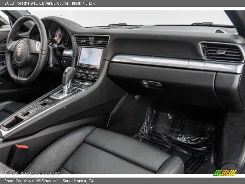 Dashboard of 2013 911 Carrera S Coupe