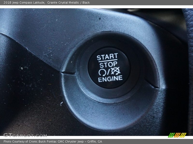 Granite Crystal Metallic / Black 2018 Jeep Compass Latitude