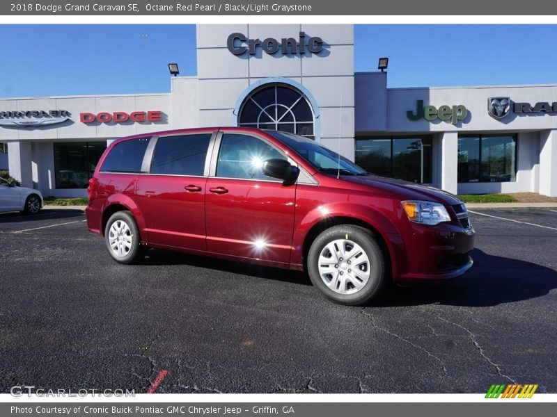 Octane Red Pearl / Black/Light Graystone 2018 Dodge Grand Caravan SE